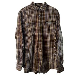 Men's Calvin Klein flannel button down. Size Large.‎ 100% cotton.